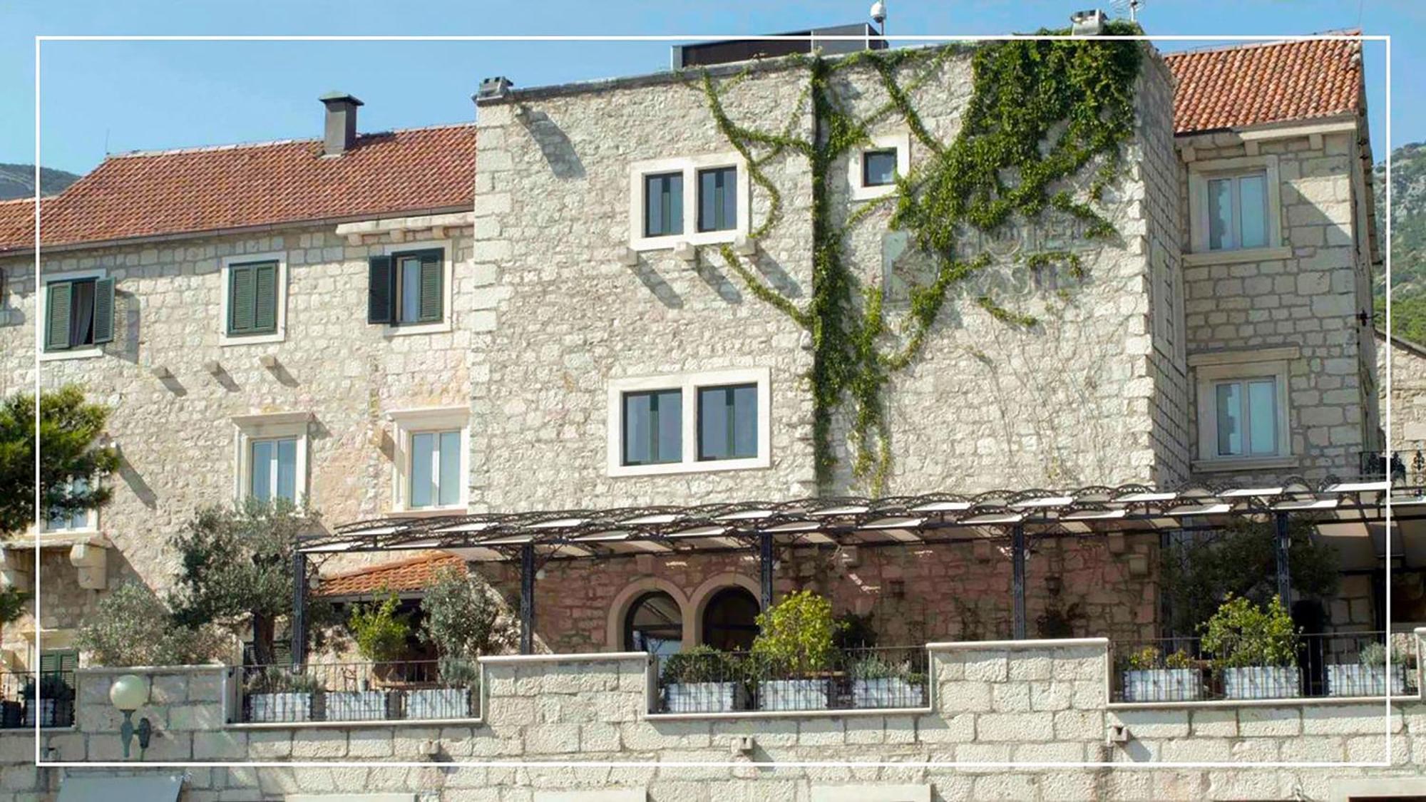 Newly Renovated Hotel Kastil 볼 외부 사진