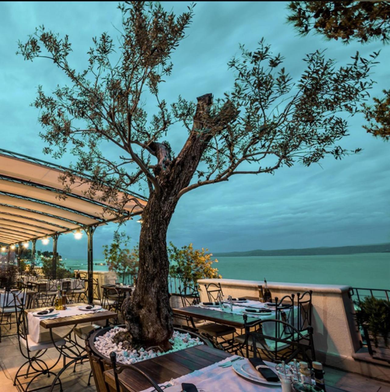 Newly Renovated Hotel Kastil 볼 외부 사진