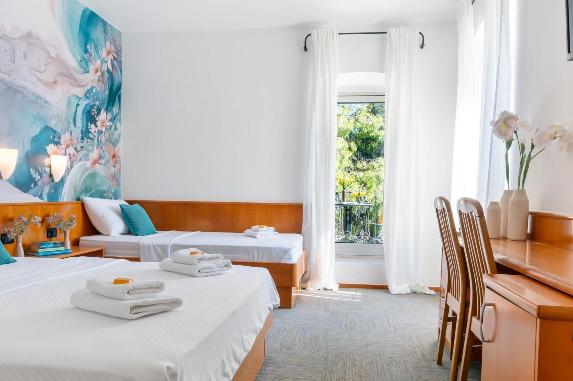 Newly Renovated Hotel Kastil 볼 객실 사진