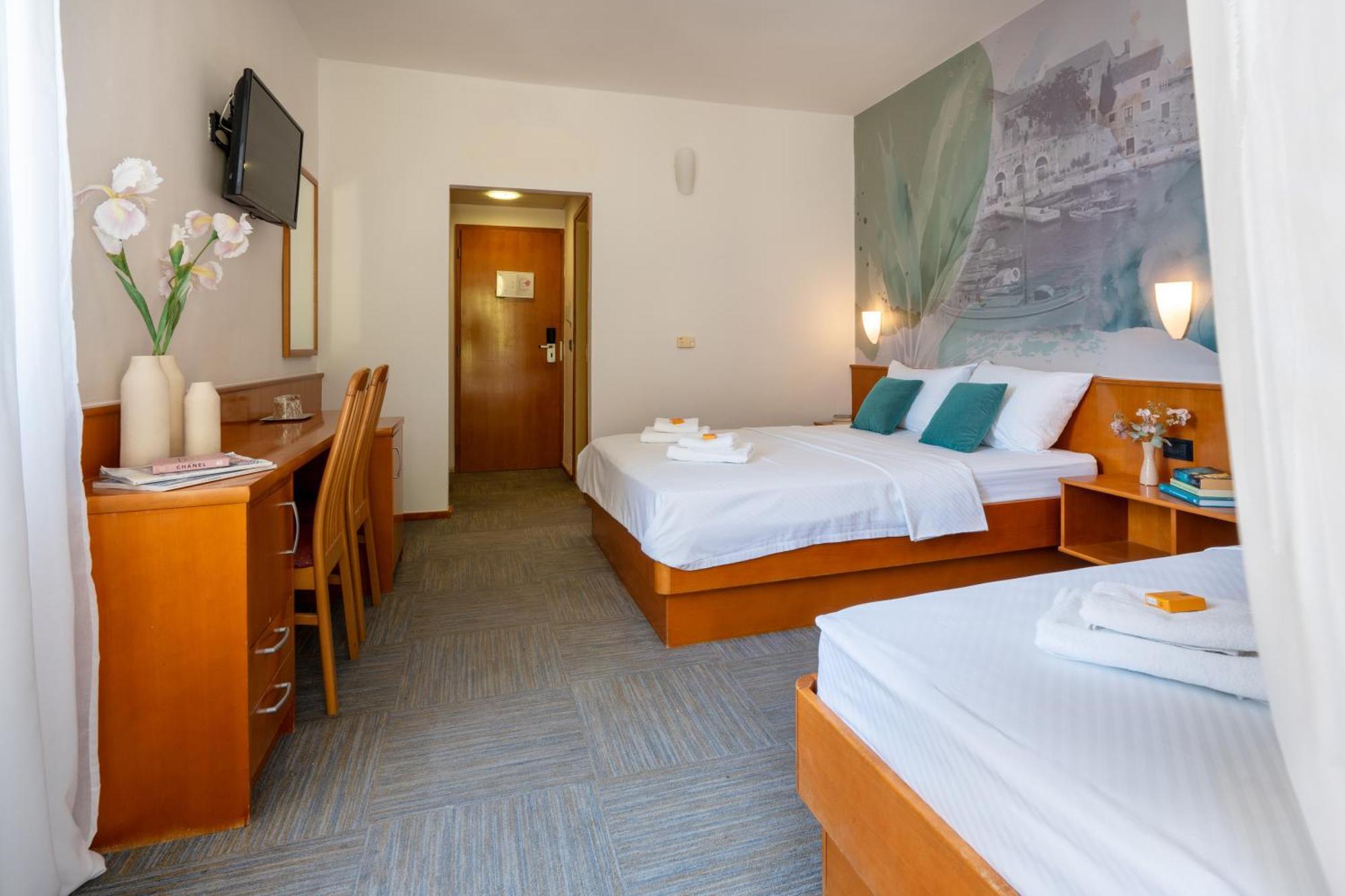 Newly Renovated Hotel Kastil 볼 객실 사진
