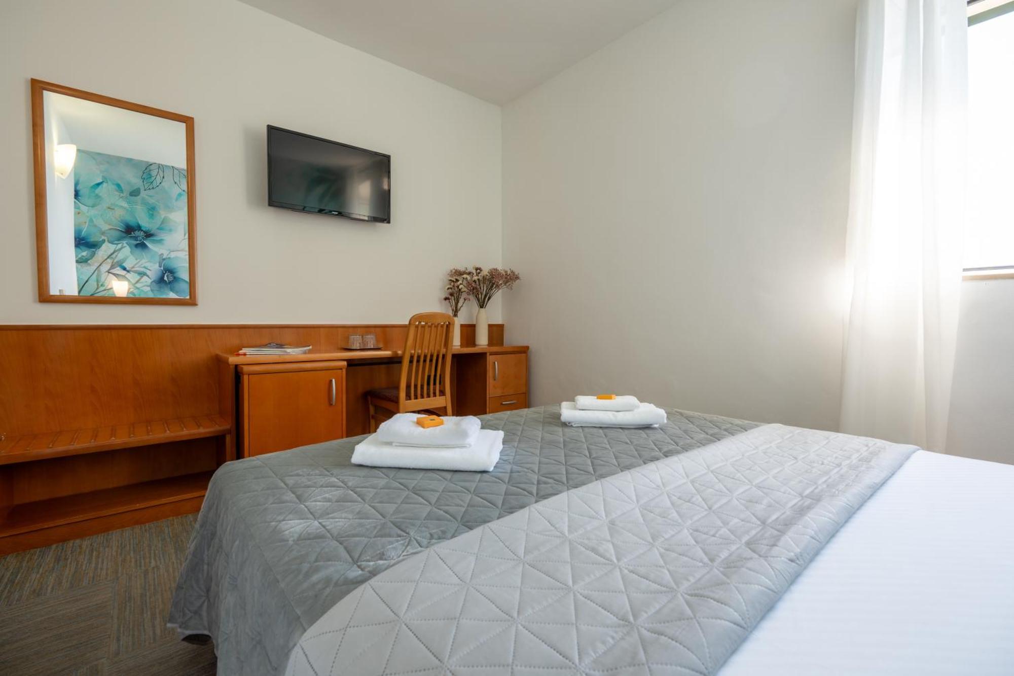 Newly Renovated Hotel Kastil 볼 객실 사진