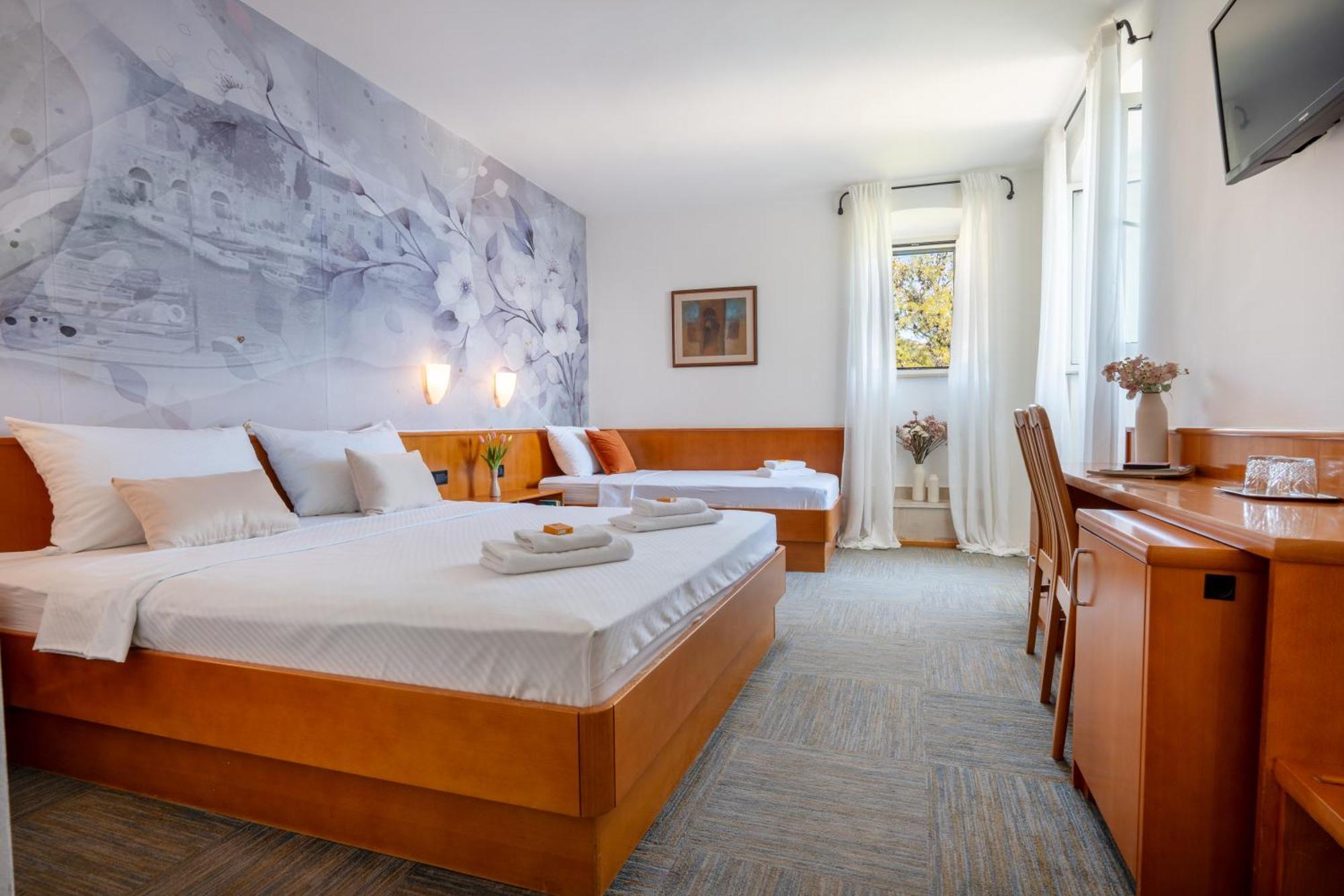 Newly Renovated Hotel Kastil 볼 객실 사진
