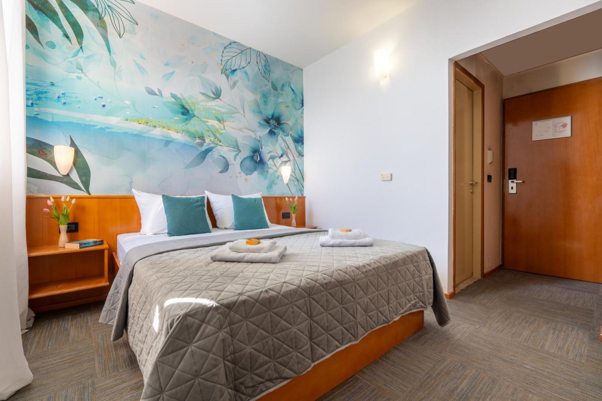 Newly Renovated Hotel Kastil 볼 외부 사진