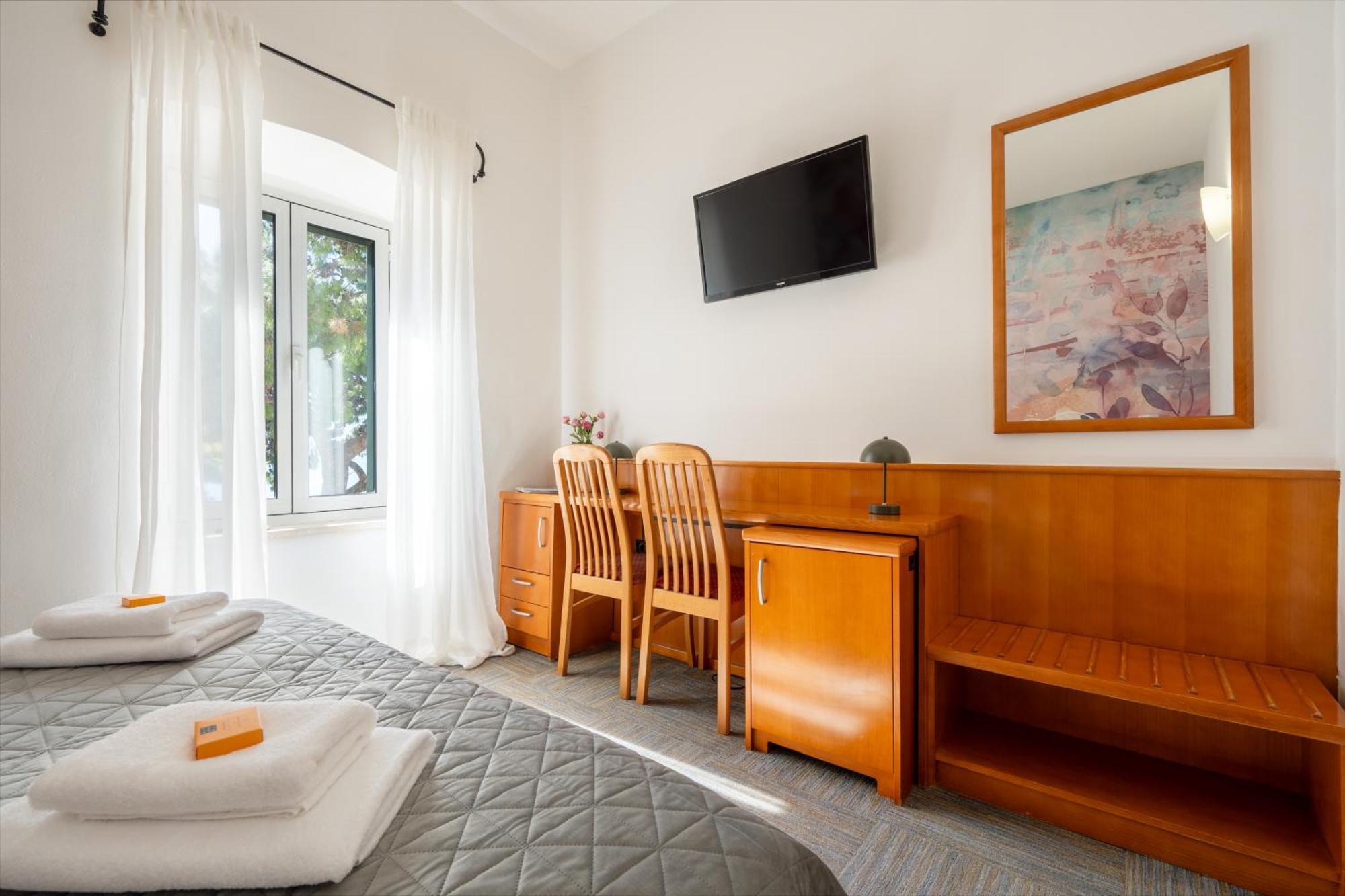 Newly Renovated Hotel Kastil 볼 객실 사진