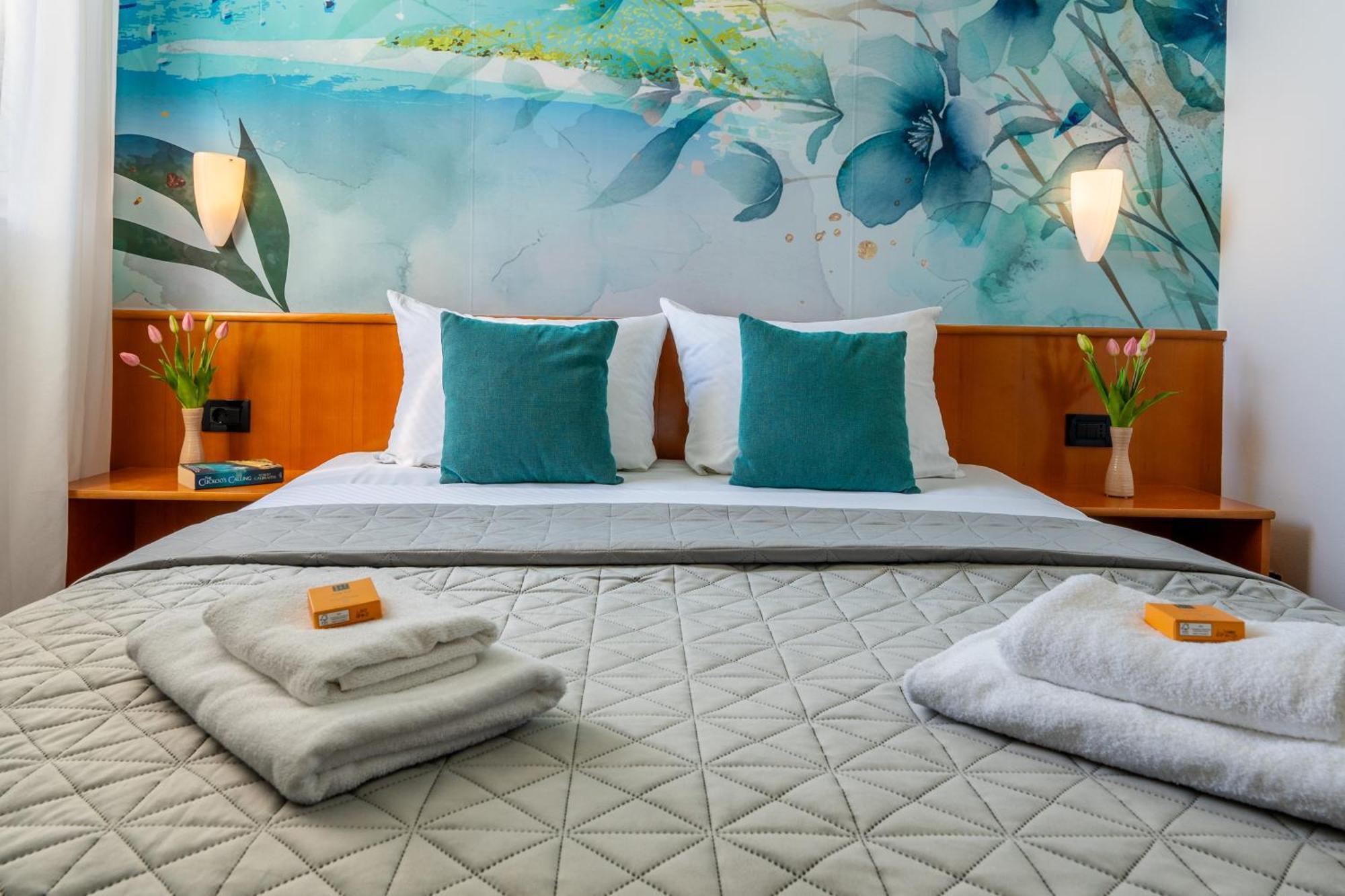 Newly Renovated Hotel Kastil 볼 객실 사진