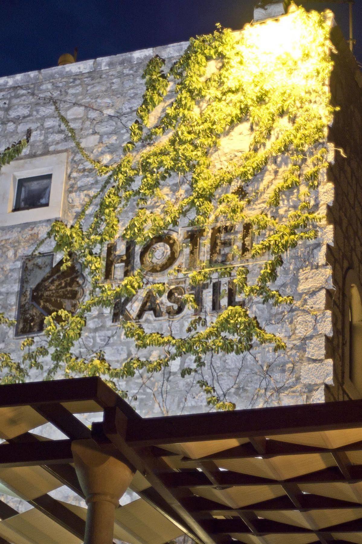 Newly Renovated Hotel Kastil 볼 외부 사진