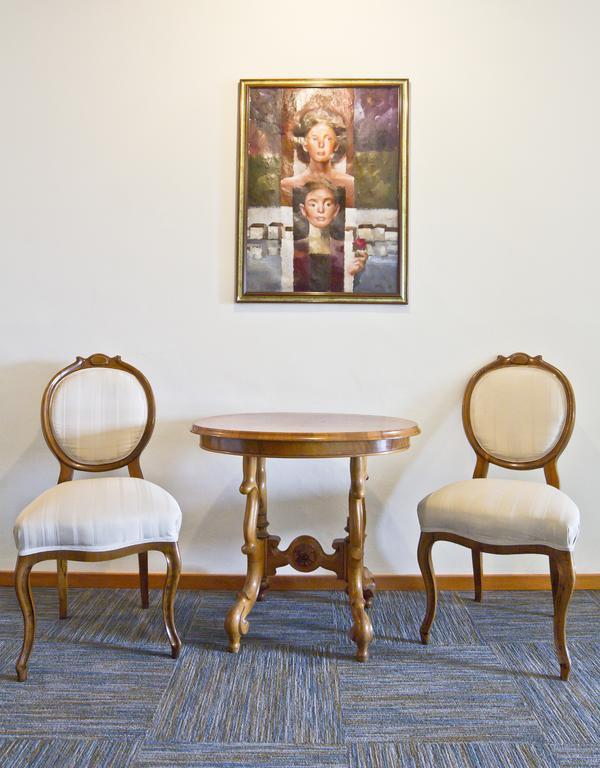 Newly Renovated Hotel Kastil 볼 외부 사진